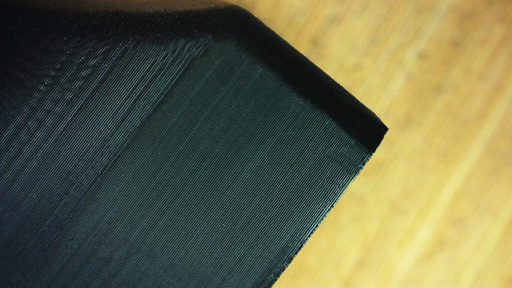 20200617 105544 close up of plain black print, displays layer lines