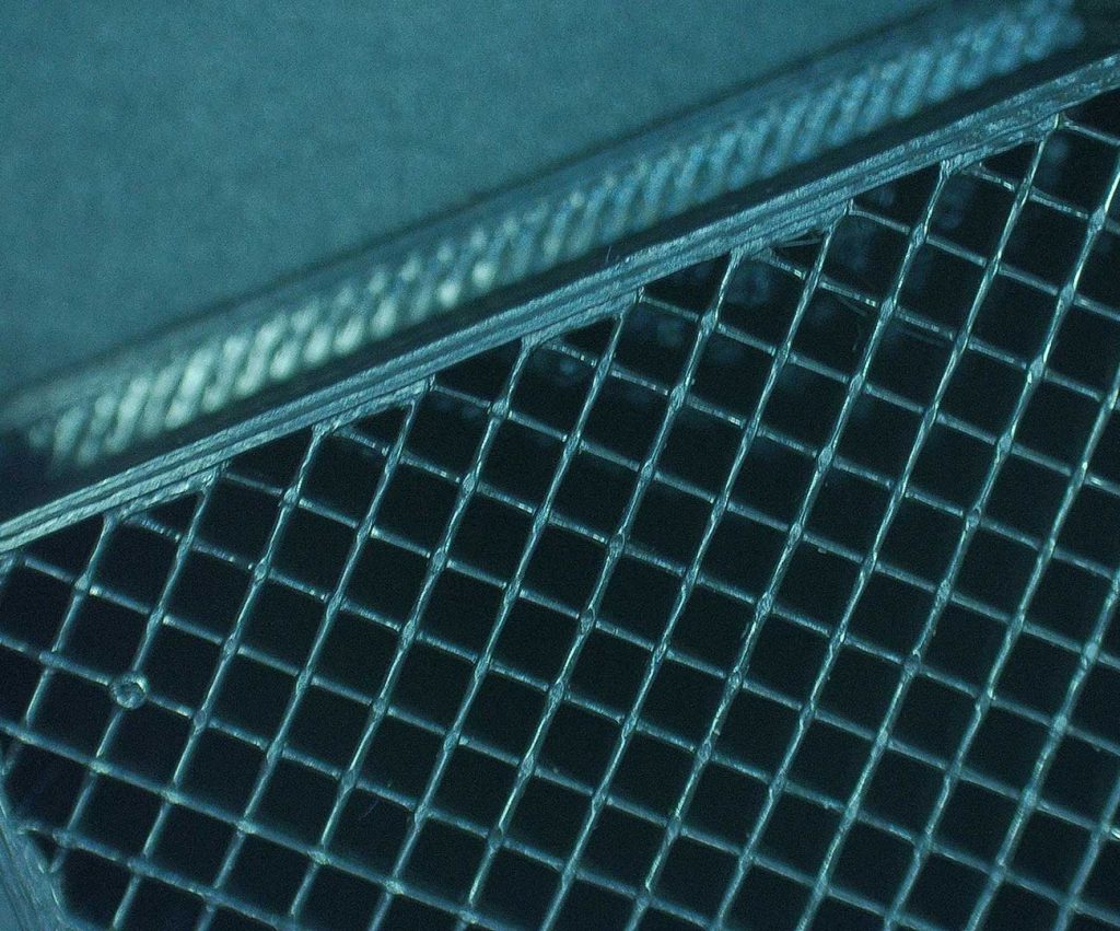 20200622 121403 close up of black print, displaying infill and outer wall thickness